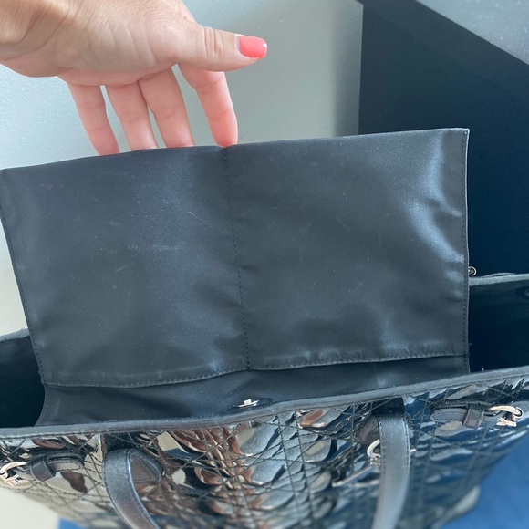 Jumbo Dior Patent Leather tote bag Silver detail - Picture 5 of 8